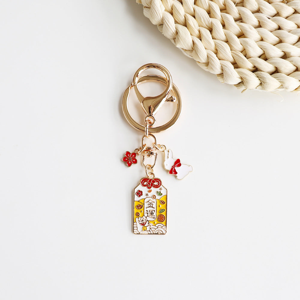 Cat Keychain Amulet Japanese Kawaii Car Key Accessory Electroplated Alloy Charm Pendant For Keys Bags Backpacks