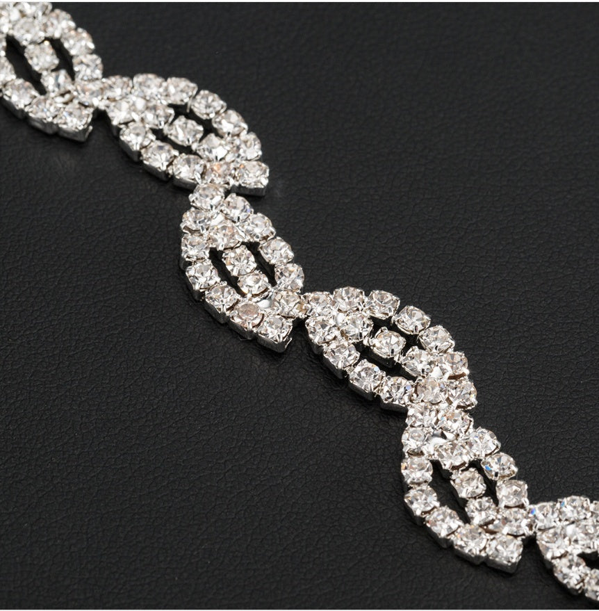 Womens Star Layered Alloy Bracelet With Diamond Leaf Design In Gold And Silver Celestial Glow Finish Clasp Gem