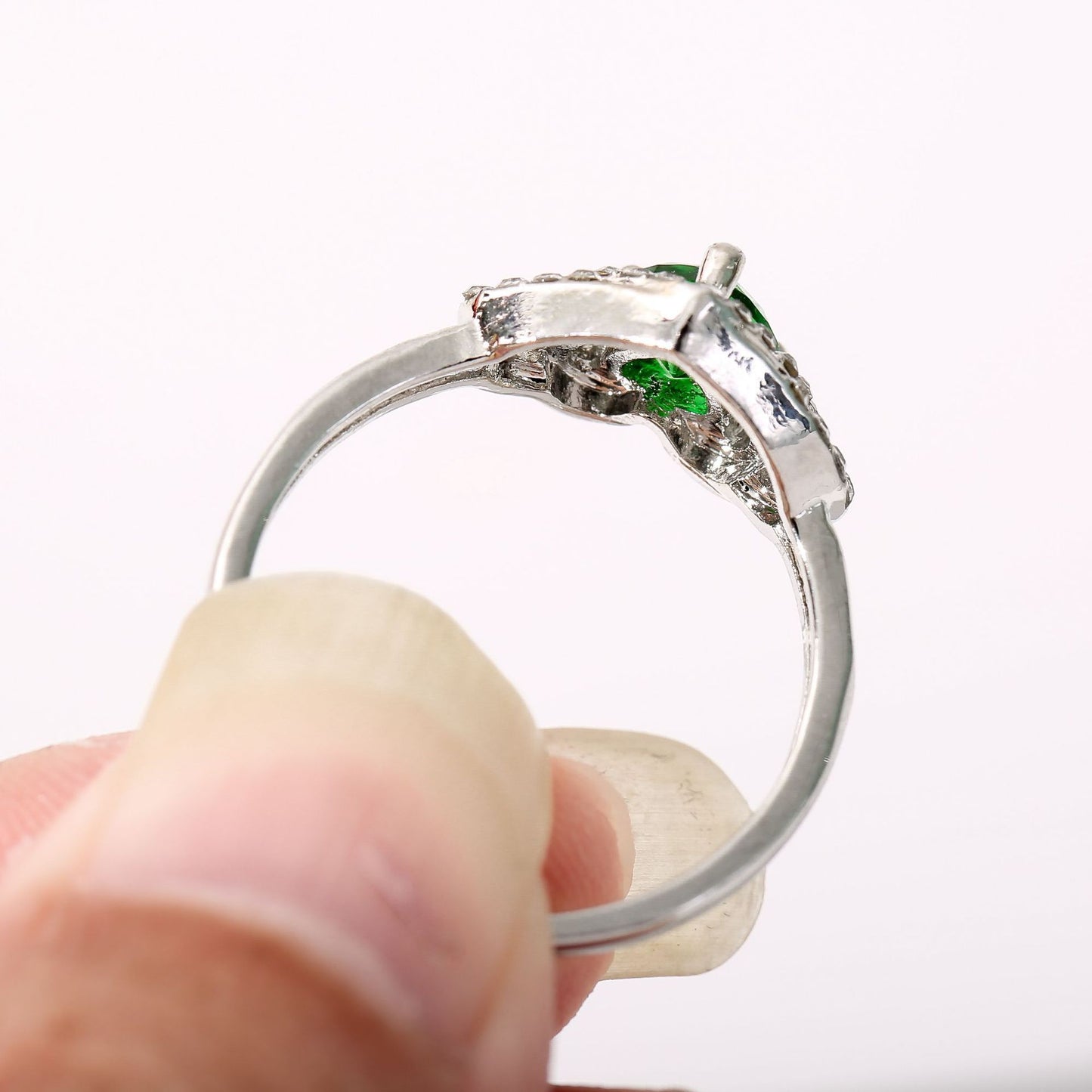 Elegant Heart Shaped Ring for Women with Zircon Gemstone