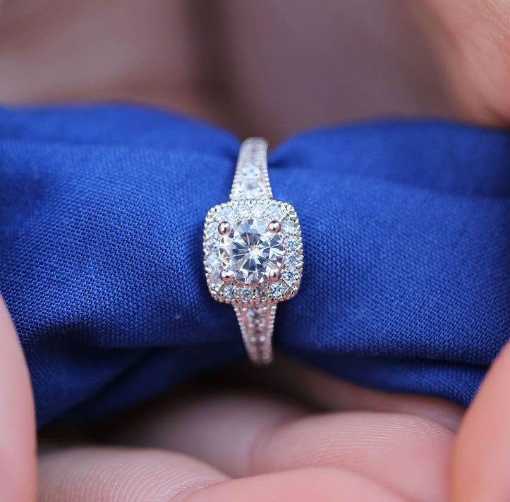 Womens Engagement Ring Four Claw Round Zircon Copper White Size 6 7 8 9 10 Durable Elegant Versatile Accessory