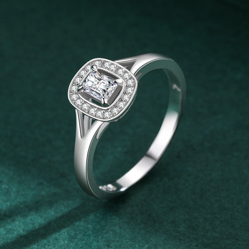 Womens Platinum Plated Silver Ring With Gold Plated Gemstones Korean Fashion Light Luxury Jewelry Gift For Her