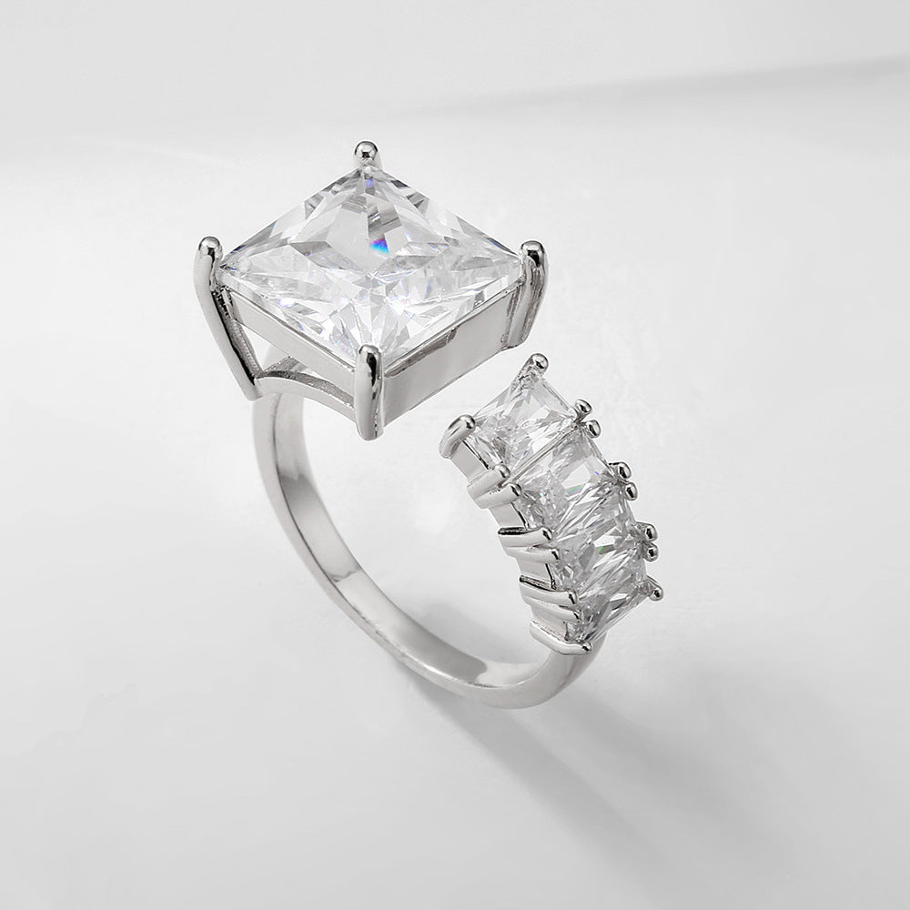 Women's Fashion Retro Temperament Inlaid Geometric Zircon Ring