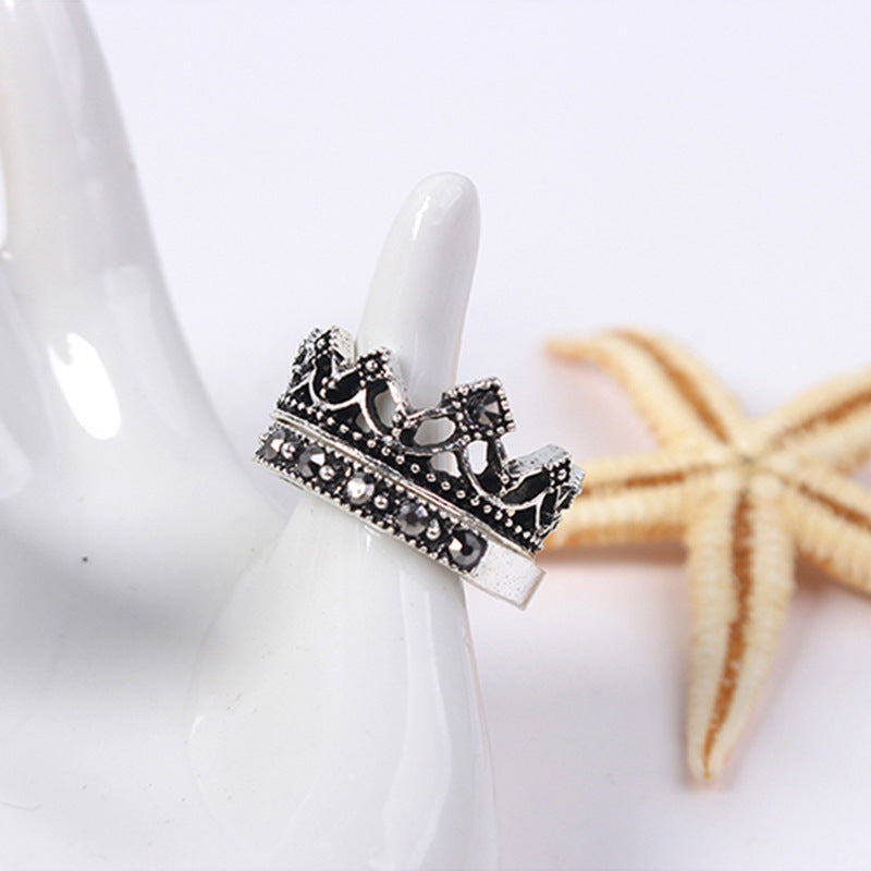 Womens Crown Ring Alloy With Diamond Accent Retro Design All Match Band Ancient Silver Finish Ring Jewelry Gem