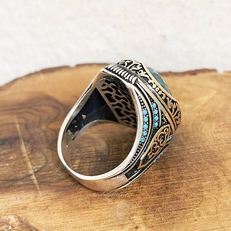 Vintage Exaggerated Ring Fashion Electroplated Alloy Statement Ring For Men And Women Simple Silver Temperament
