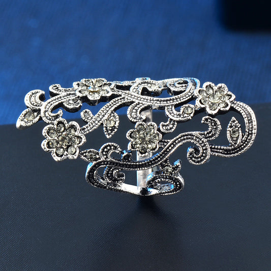 Womens Diamond Leaf Hollow Ring Inlaid Rhinestones Vintage Alloy Antique Silver Finish Elegant Jewelry For Daily Wear