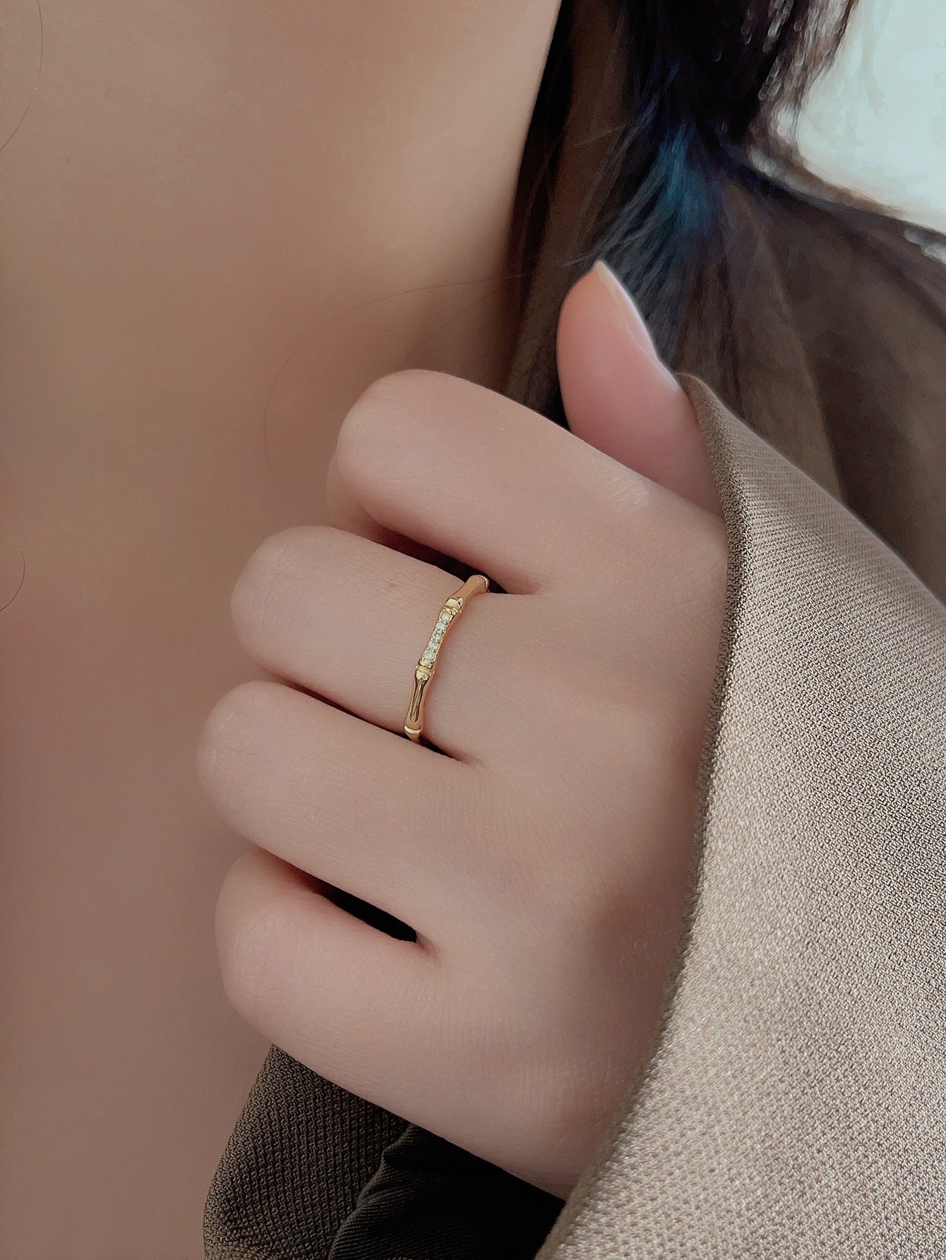 Unisex Silver Ring Bone Knot Design Electroplated Finish Simple Ring For Everyday Wear Affordable Luxury Style