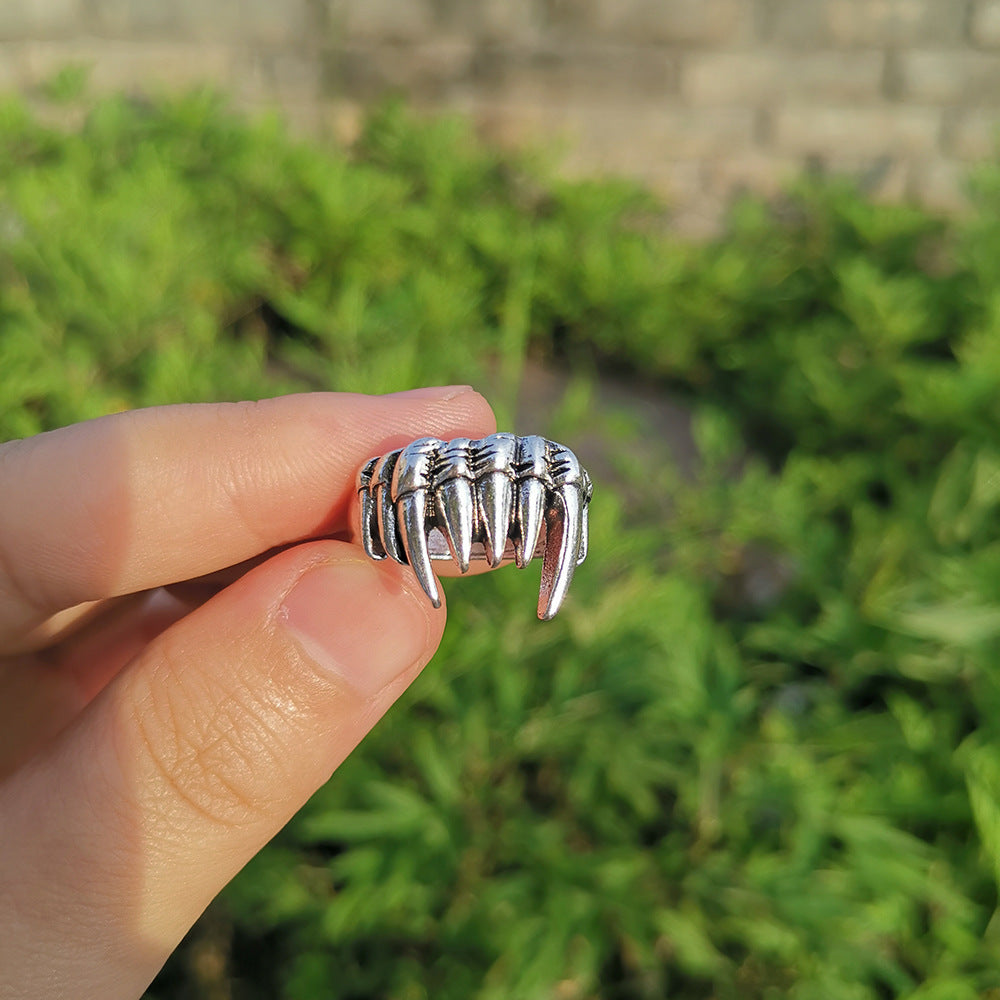 Unisex Vintage Ring Dark Silver Alloy with Heart Skull Flower and Geometric Animal Elements Anniversary Wedding