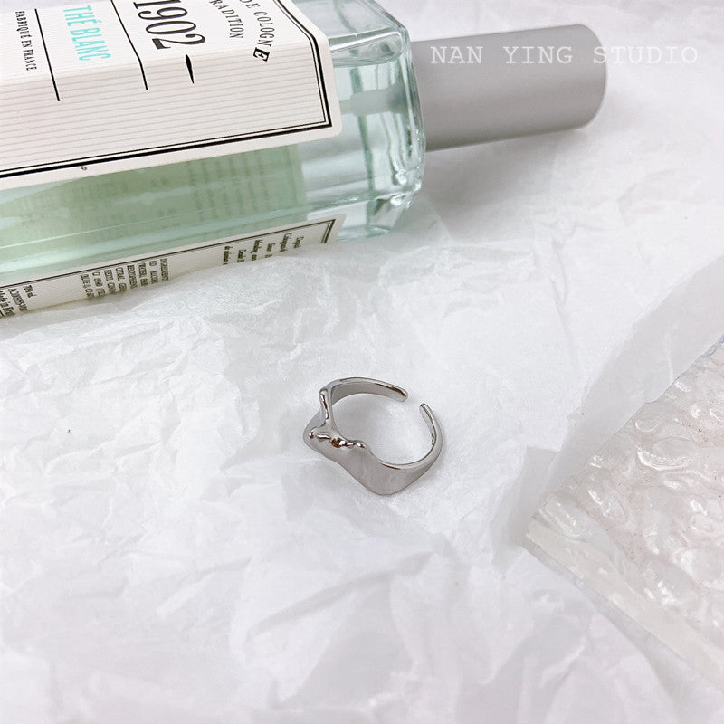 Womens Retro Wrinkled Textured Ring Irregular Line Silver Plated or Gold Plated Adjustable Size 7 Sleek Design