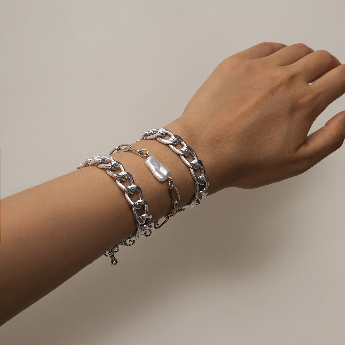 Women Bracelet Set Metal Bangle With Imitation Pearl Charm