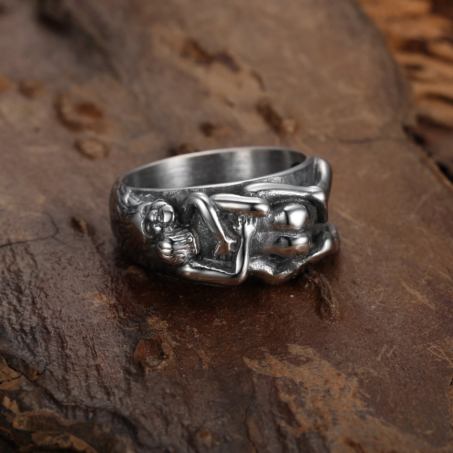 Mens Womens Skull Ring Stainless Steel Retro Design Fashion Jewelry Durable Statement Accessory Unisex Jewelry