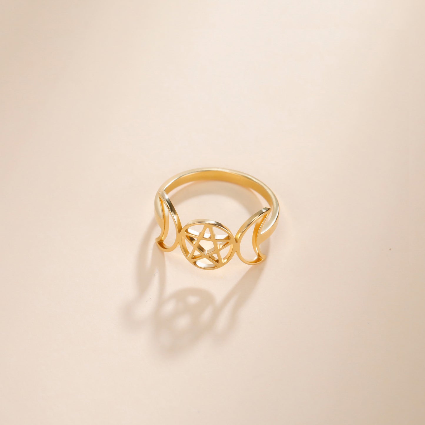 Unisex Double Moon Pentagram Ring Stainless Steel Electroplated Gold Band Jewelry Size 7 8 9 10 11 Modern Touch