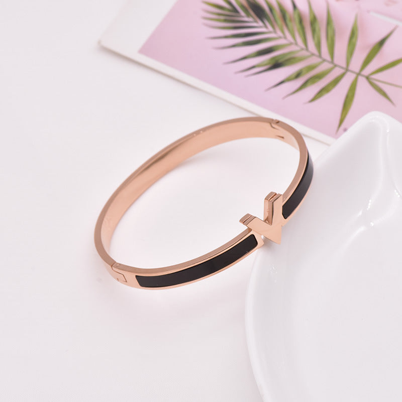 Womens Black Edge Bracelet Oil Drop Bangle Metal Wristband Fashion Jewelry Elegant Ladies Gift For Her Dressy Party