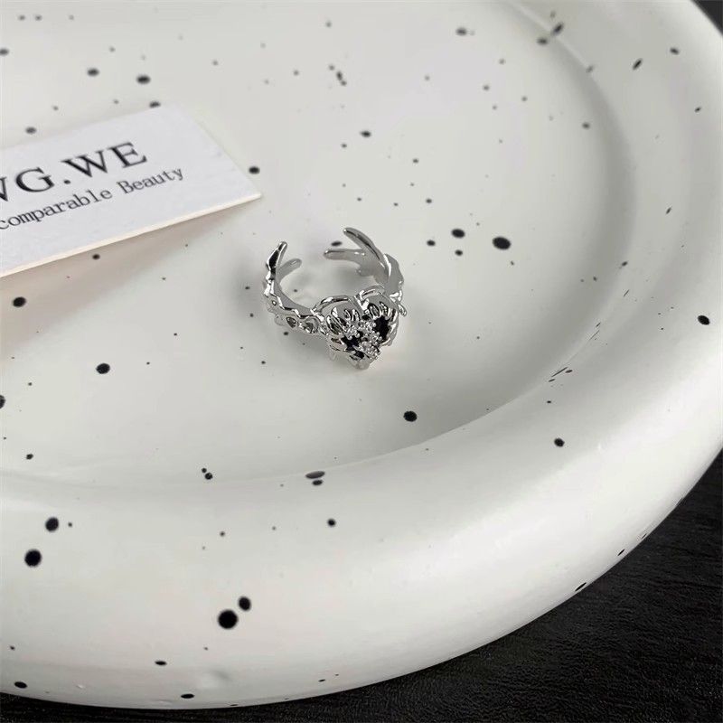 Womens Heart Ring Thorn Heart Korean Style Alloy Jewelry