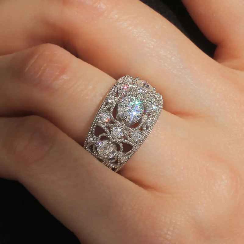 Retro Hollow Design Copper Zircon Ring For Women White Gold Tone Circle Jewelry Size 6 7 8 9 10 Timeless Style