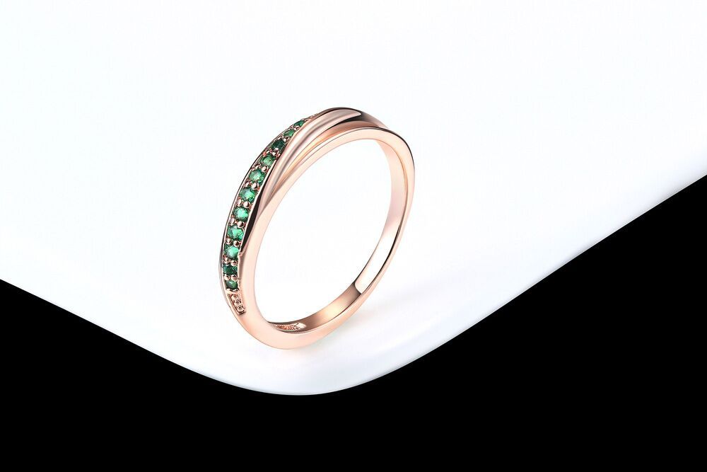 Womens Ring Korean Fashion Single Diamond Ring Micro Paved Zircon Rose Gold Plated Copper Ring Elegant Jewelry