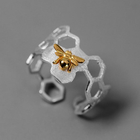 Adjustable Insect Ring Alloy Bee Hive Jewelry Ring For Women And Girls Electroplated Unique Look For Daily Wear Style