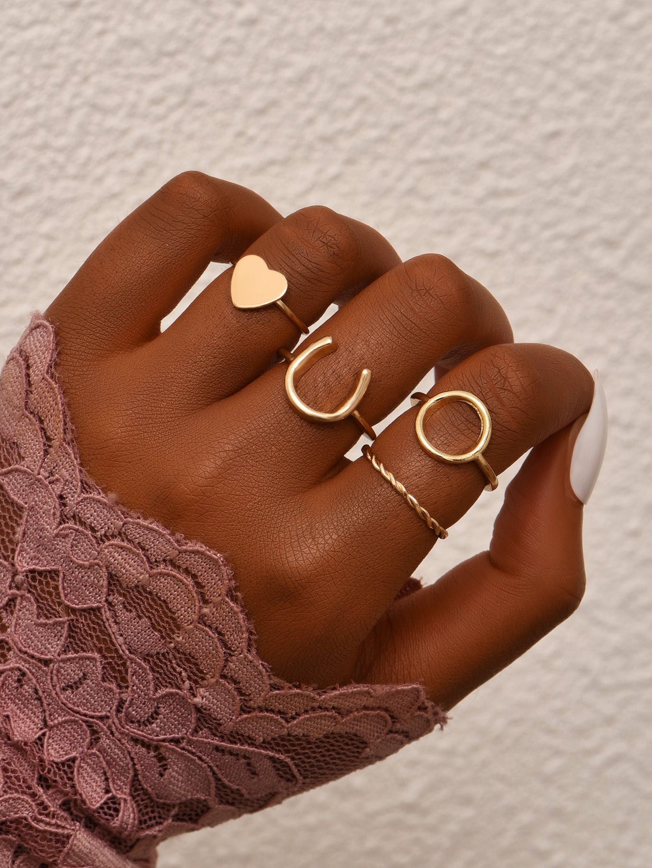 Fashionable Zinc Alloy Ring For Women Beautiful Everyday Accessory High Quality Design Ring Elegant Shine Look