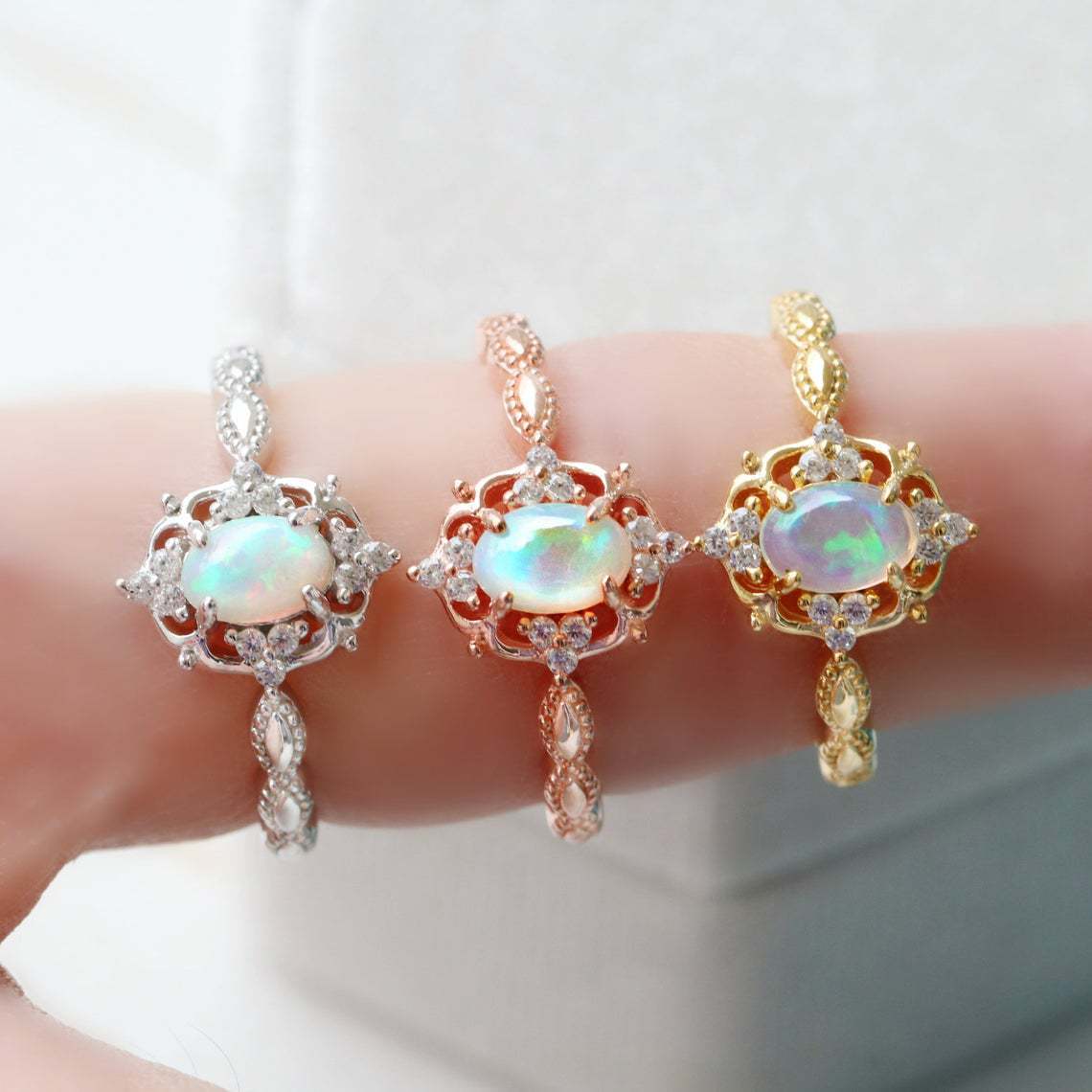 Women Vintage Openwork Opal Ring Retro Geometric Alloy Fashion Ring Electroplated Gold Silver Rose GoldWedding