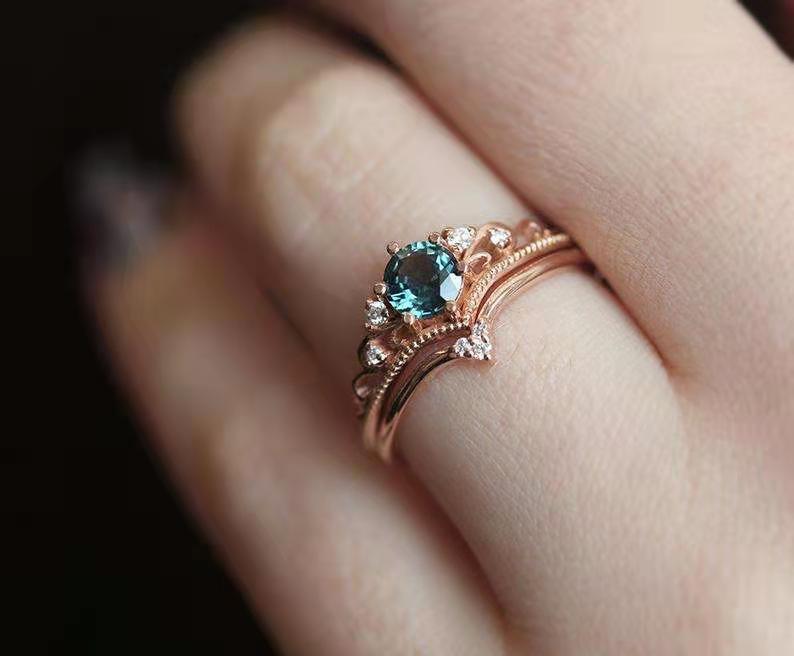 Women Rose Gold Plated Ring Alloy Band With Artificial Gemstones Jewelry For Everyday Anniversary Gift Classic