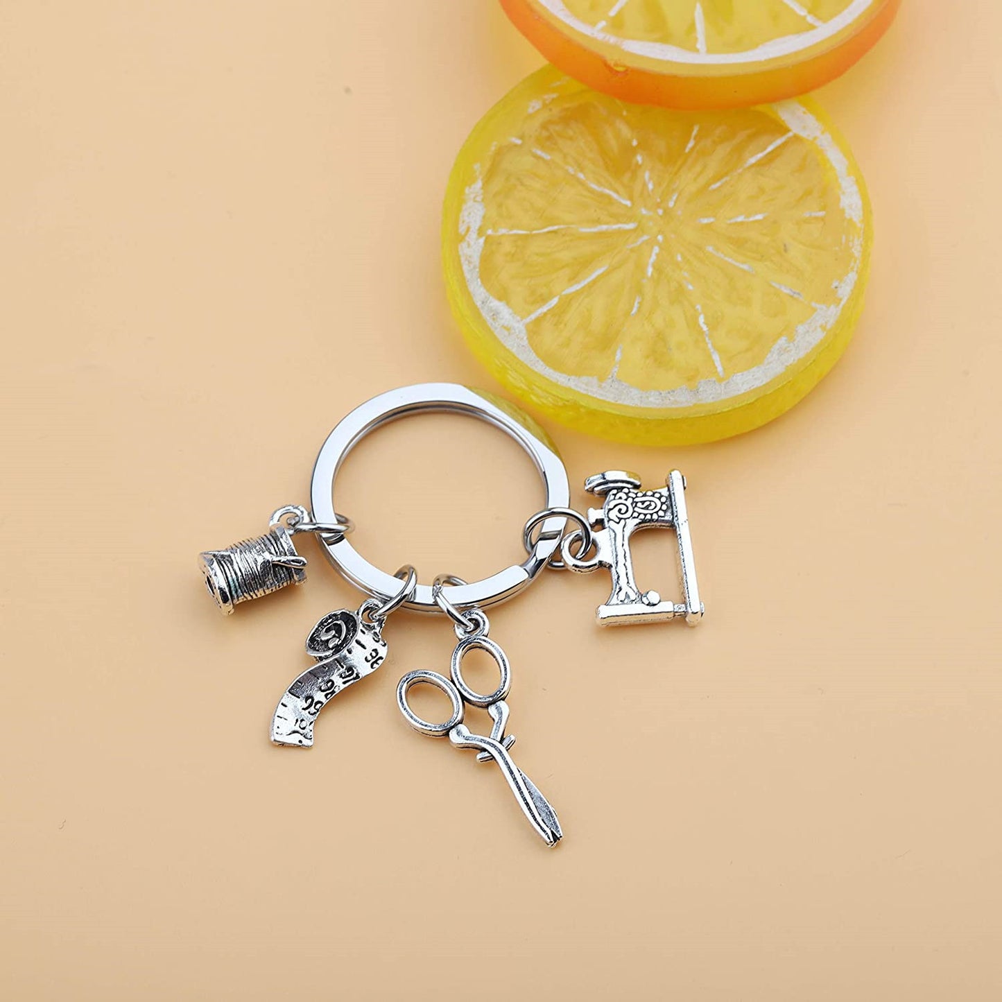 Metal Sewing Machine Keychain For Tailors And Clothing Makers Pendant Accessory Sewing Theme Gift For Seamstress