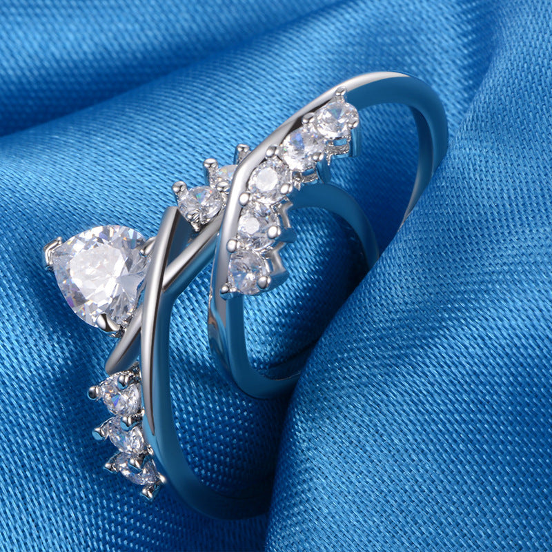 Heart Shaped Couple Rings Gold Plated Alloy Bands With Gems Inlays And Platinum Finish Jewelry Anniversary Gift