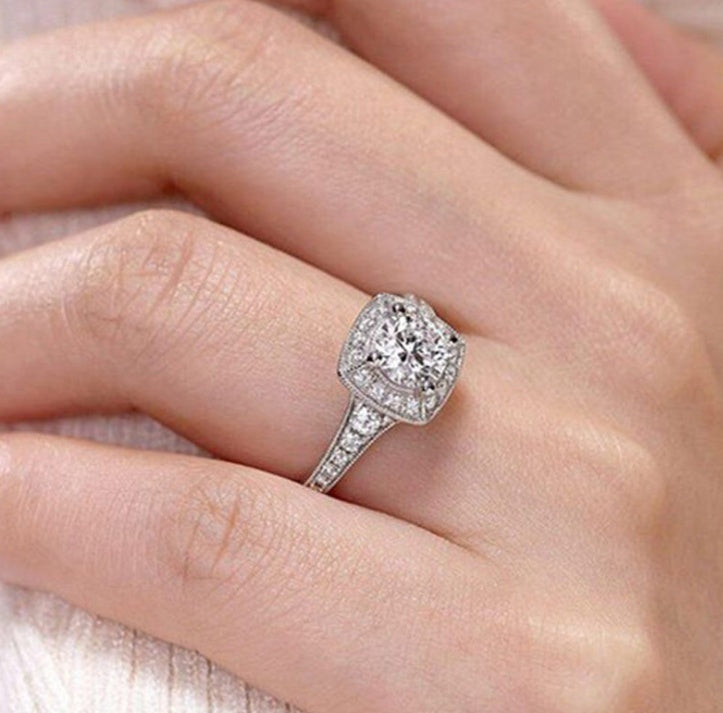 Womens Engagement Ring Four Claw Round Zircon Copper White Size 6 7 8 9 10 Durable Elegant Versatile Accessory