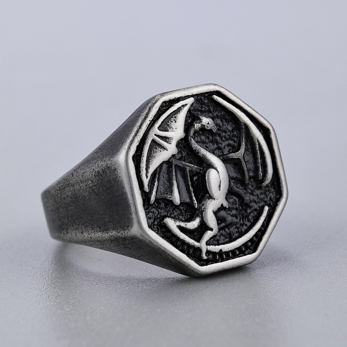 Unisex Dragon Ring Titanium Steel Animal Zodiac Biker Ring King Riding Seat Ring Motorcycle Jewelry for Men and Women Cool Ins Jewelry Gift