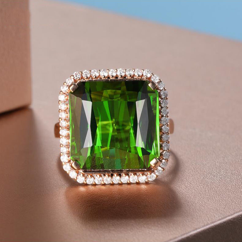 Emerald Green Tourmaline Simulated Ring For Women Copper Mosaic Gold Plated Jewelry Gentle Fit Ring For Ladies