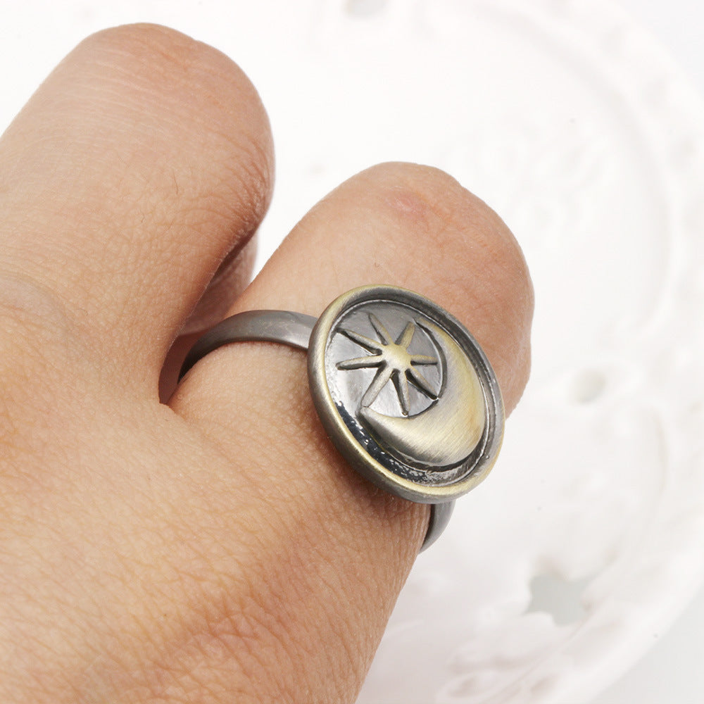 Vintage Bronze Star Moon Ring Alloy Jewelry Star Shaped Design Electroplated Bronze Tone Accessory Classic New