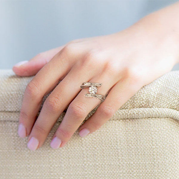 Retro Geometric Pattern Zircon Ring For Women Brass Alloy Statement Jewelry Hand Ring Gift Sizes 6 7 8 9 10 Elegant