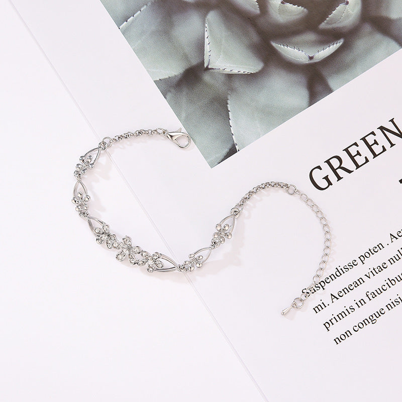 Womens Flower Bracelet Delicate Modern Design Electroplated Finish For Everyday Or Occasions Zinc Alloy Floral