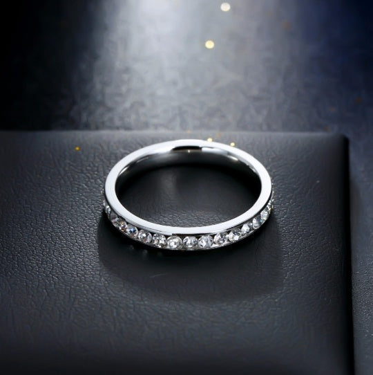 Womens Titanium Diamond Ring High Gloss Single Row