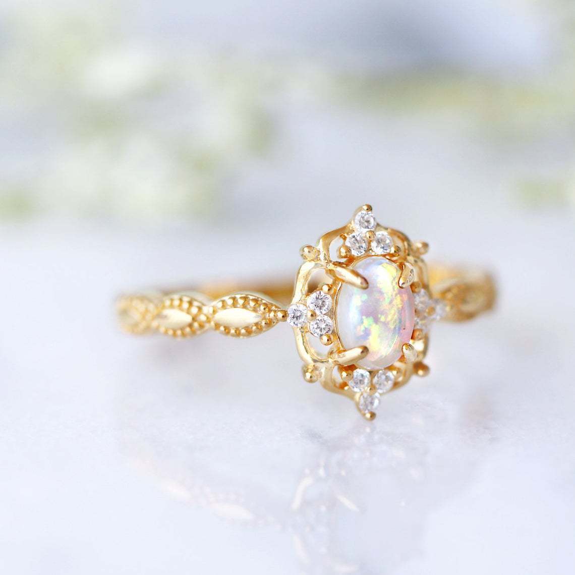 Women Vintage Openwork Opal Ring Retro Geometric Alloy Fashion Ring Electroplated Gold Silver Rose GoldWedding