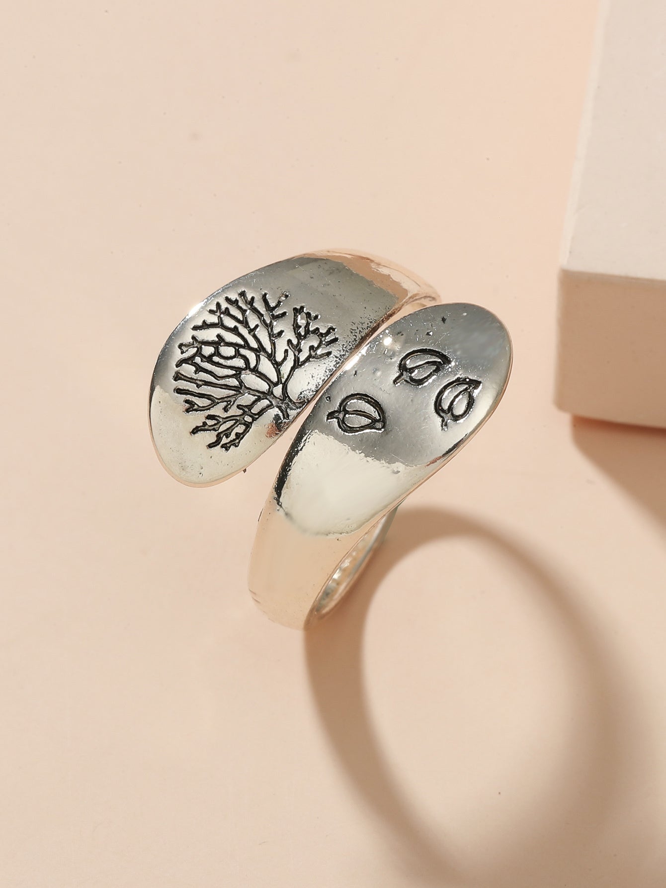 Womens Personalized Ring Ancient Silver Plated Copper Geometrical Design Fashion Rings Dual Use Statement Ring