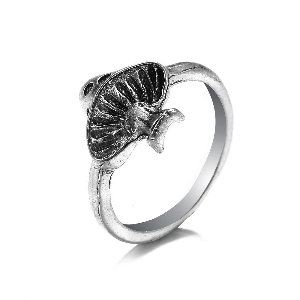 Unisex Heart Shaped Ring With Butterfly Or Spider Accent And Rose Skull Details Fashionable Accessory In Fashion