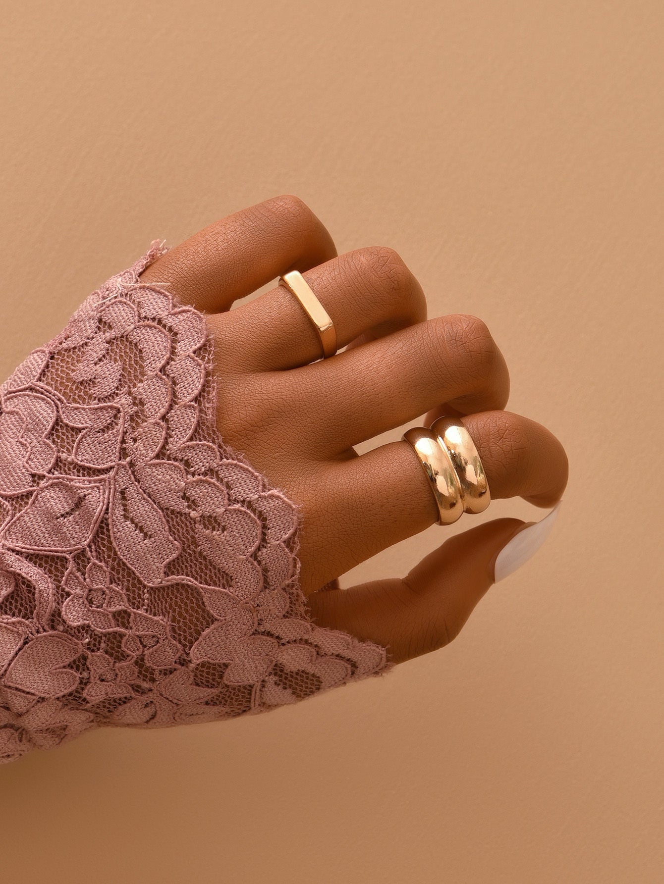 Women Fashion Ring Trendy Design Lightweight Zinc Alloy