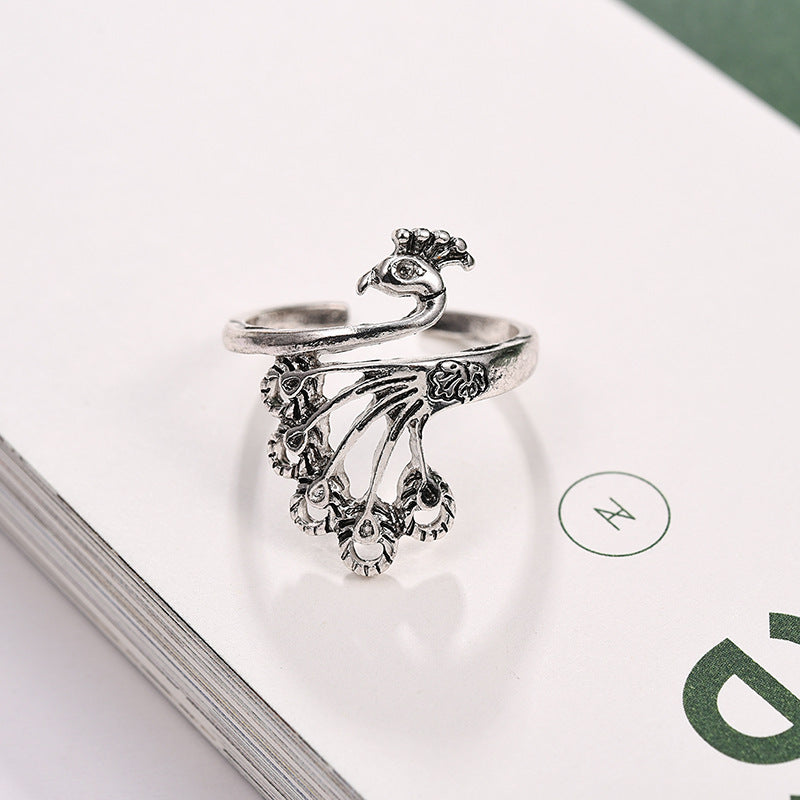 Exaggerated Design Ring In Retro Ethnic Style Unisex Alloy With Animal Zodiac European Fusion Flair Glow Shine