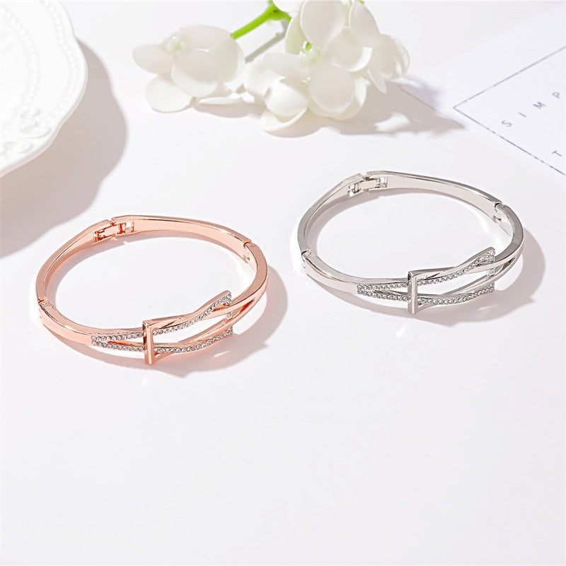 Geometric Cross Alloy Bracelet Korean Design Ancient Method Crafted Fashion Bracelet For Women Everyday Styles