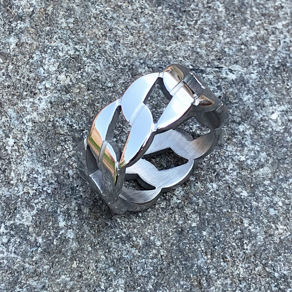 Stainless Steel Hollow Chain Ring Titanium Jewelry Unisex Fashion Accessory Geometric Modern Design Smart Look