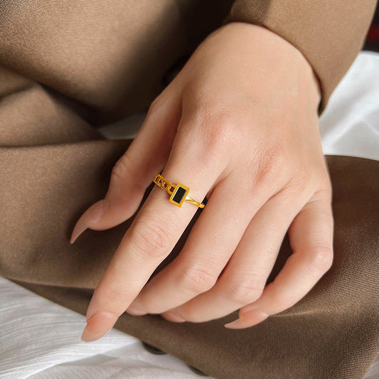 Women's Titanium Steel Ring Electroplated Fashion Jewelry Rectangular Chain Design Gold And Black Style For Her