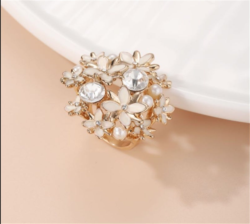 Geometric Pearl Rhinestone Alloy Ring Electroplated Finger Ring Fashion Jewelry Elegant Durable Accessory Chic