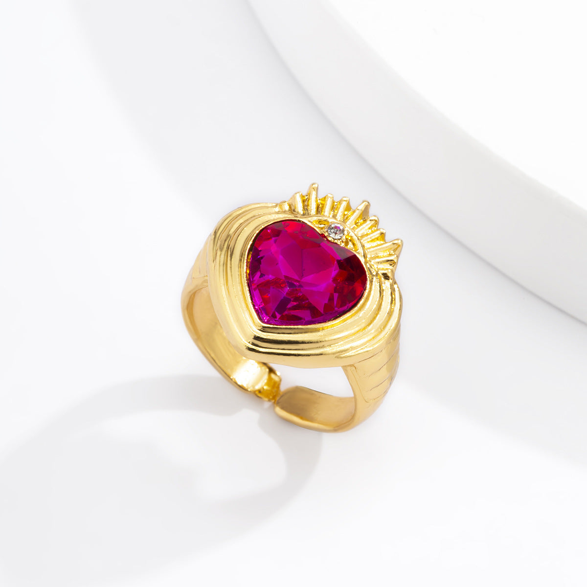 Womens Alloy Flower Ring With Acrylic Gemstones Pearl Rhinestones Inlays Floral Design Statement Jewelry Collection