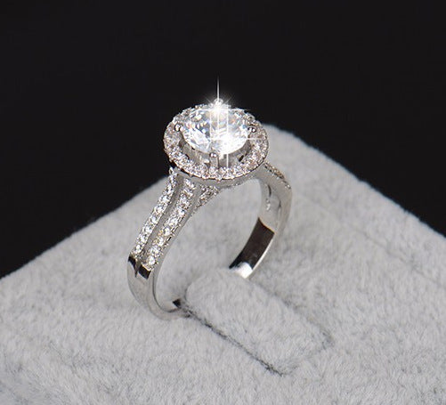 Gold Plated Zircon Six Claw Diamond Ring For Women European American Style Jewelry Elegant Sparkle Durable Brass Core