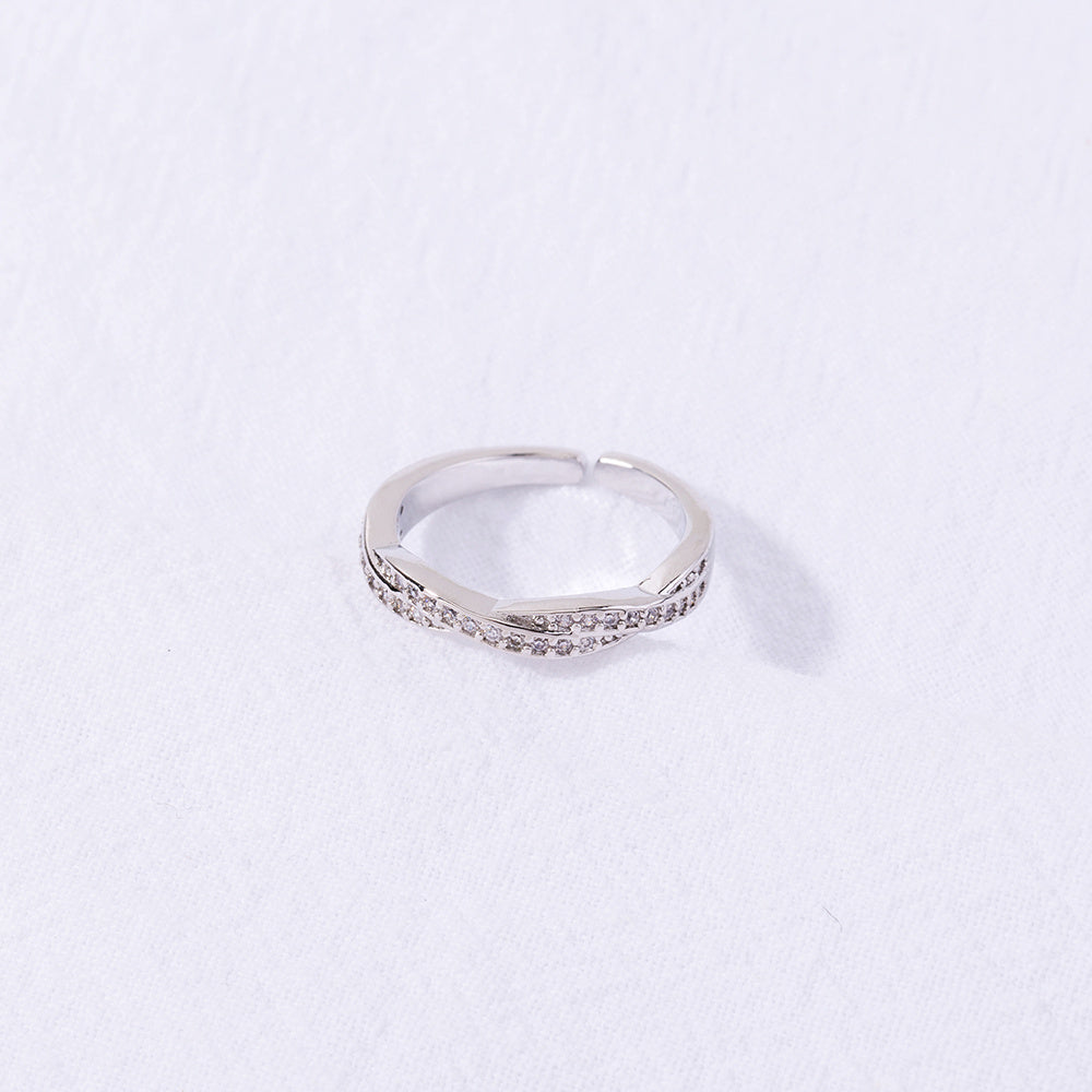 Womens Copper Ring With Zircon Knotted Ring Vintage Fashion Electroplated Jewelry Anniversary Ring Europe Style