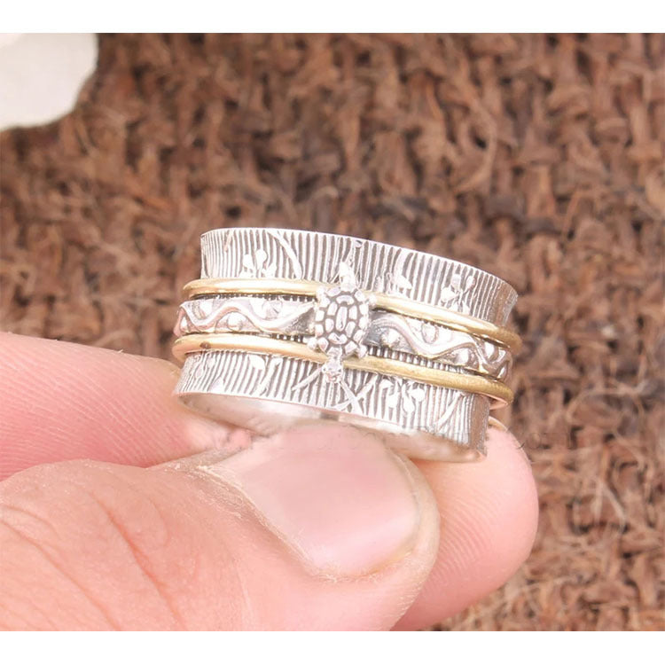 Retro Explosion Style Electroplated Rotating Ring Alloy With Animal Zodiac Motif Two Color Finish Vintage Look