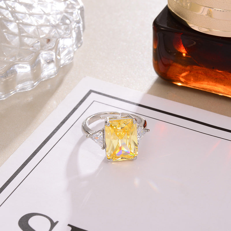 Copper Rhinestone Ring for Women European Style Fashionable