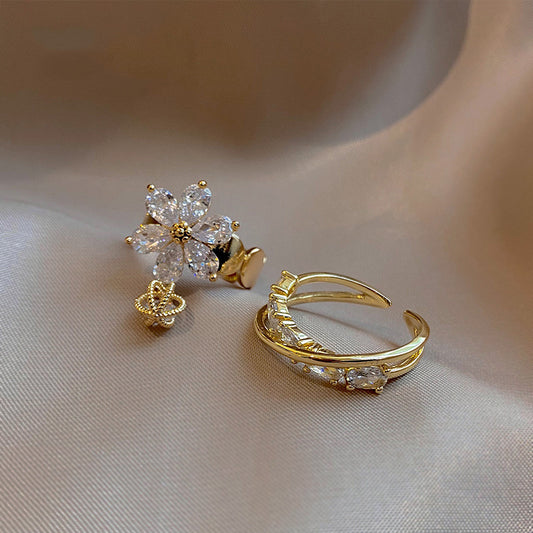 Womens Ring Having Golden Flower Plus Zircon Elegant Alloy Silver Gold Plated Japanese Korean Fashionable Ring