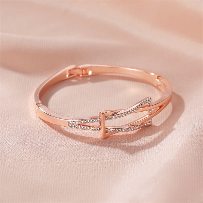Geometric Cross Alloy Bracelet Korean Design Ancient Method Crafted Fashion Bracelet For Women Everyday Styles