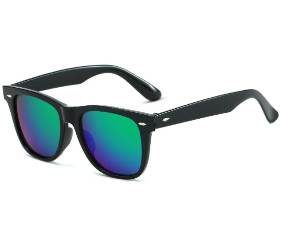 Fashion Sunglasses With Strong PC Frame And AC Lens UV400 Protection Eyewear High Visible Light Transmittance Quality