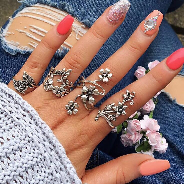 Silver Flower Ring Hollow Floral Rings European American Alloy Jewelry Festival Gift Individually Packed Rings